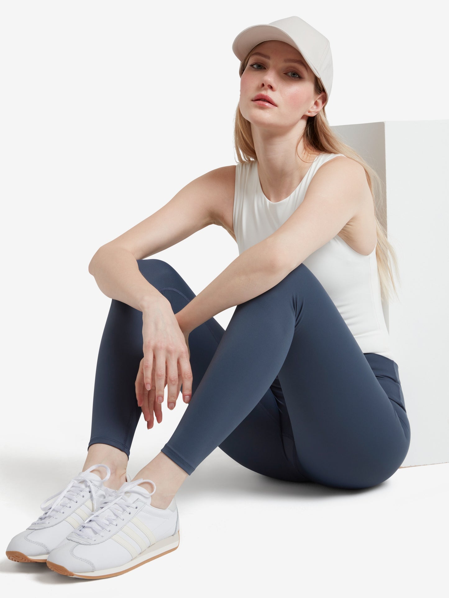 
                  
                    Contoured Leggings - Blue
                  
                